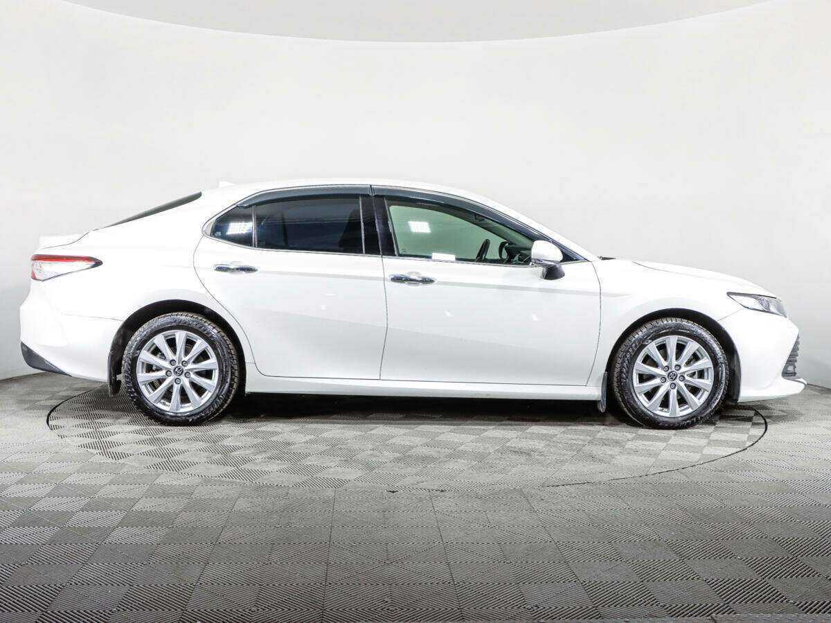 Купить Toyota Camry с пробегом. Фото: #3