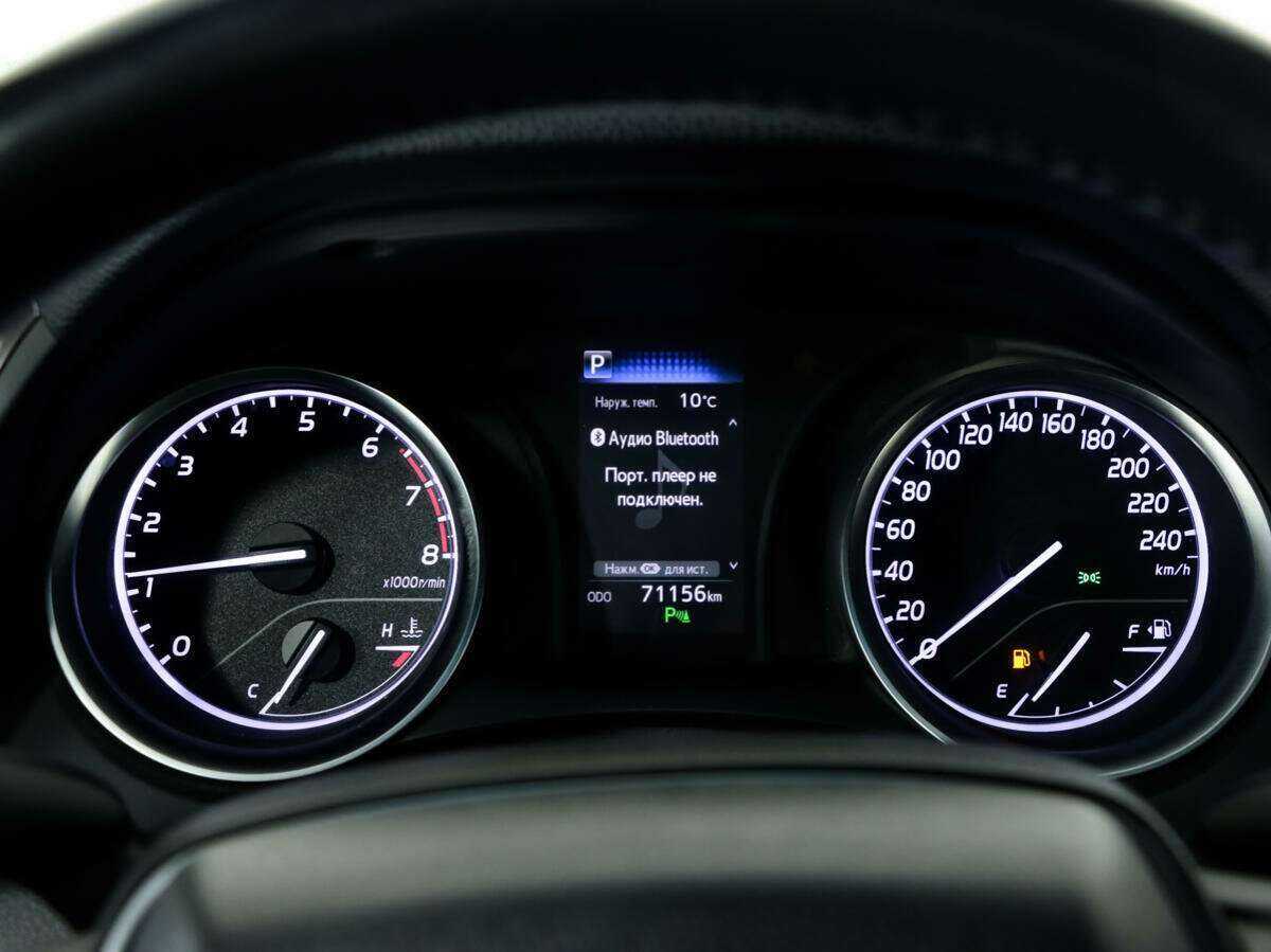Купить Toyota Camry с пробегом. Фото: #18