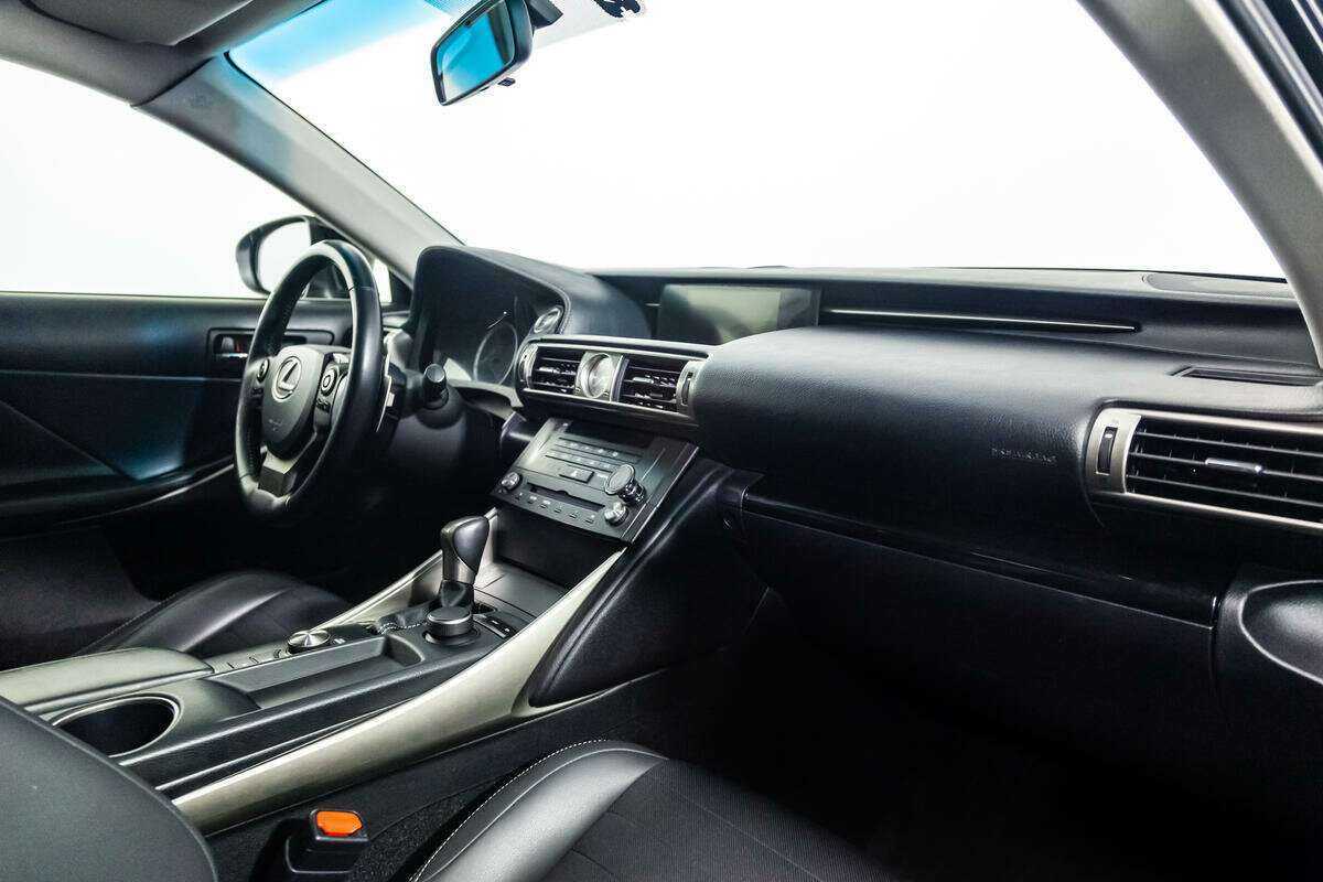 Купить Lexus IS с пробегом. Фото: #8