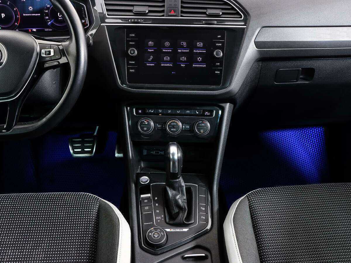 Купить Volkswagen Tiguan с пробегом. Фото: #11
