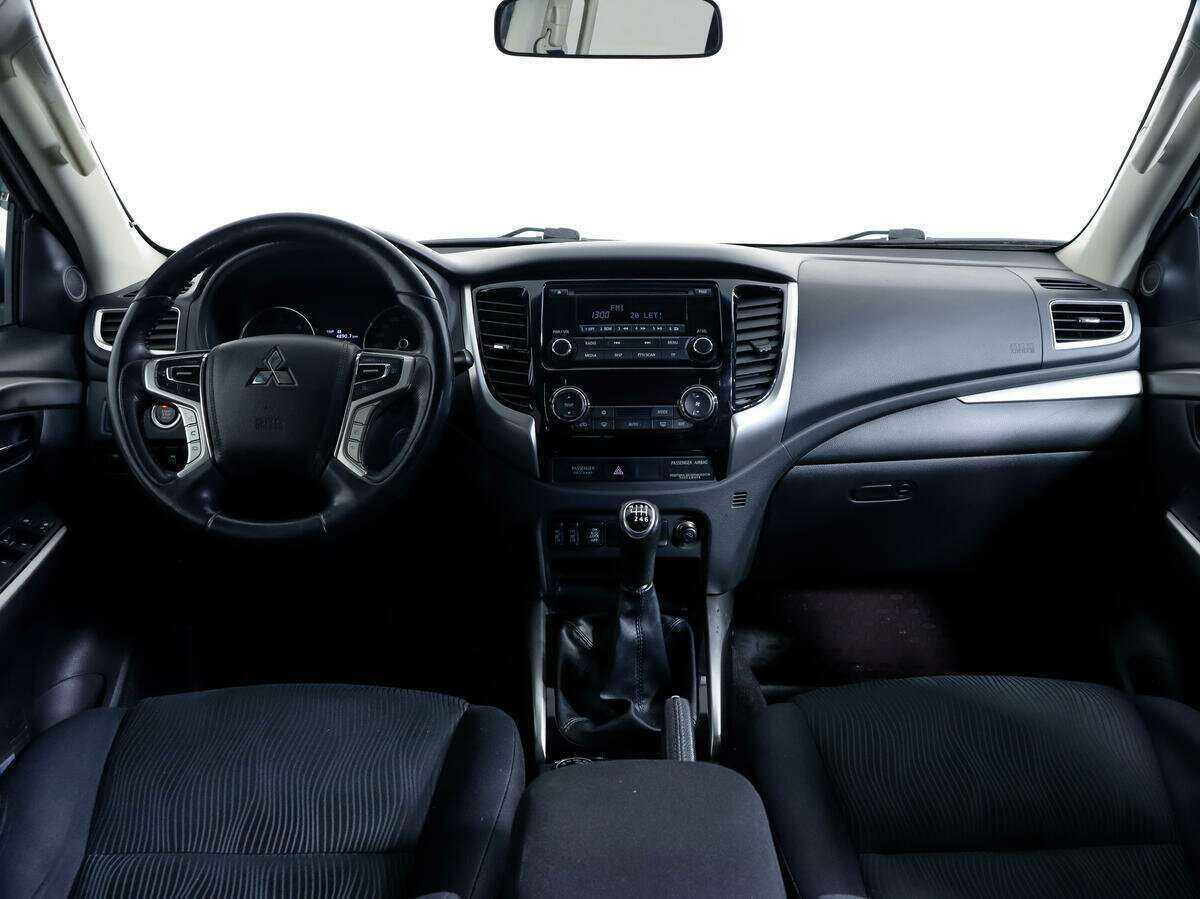 Купить Mitsubishi Pajero Sport с пробегом. Фото: #9