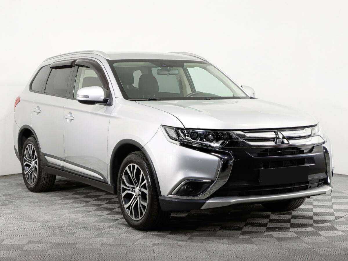 Купить Mitsubishi Outlander с пробегом. Фото: #2