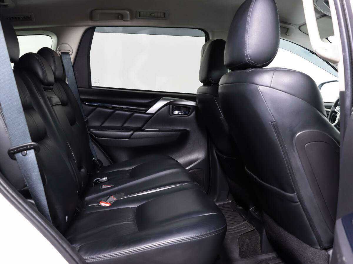 Купить Mitsubishi Pajero Sport с пробегом. Фото: #12