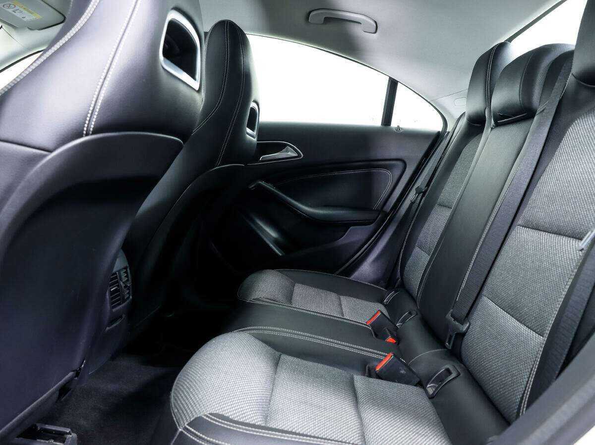 Купить Mercedes-Benz CLA с пробегом. Фото: #9