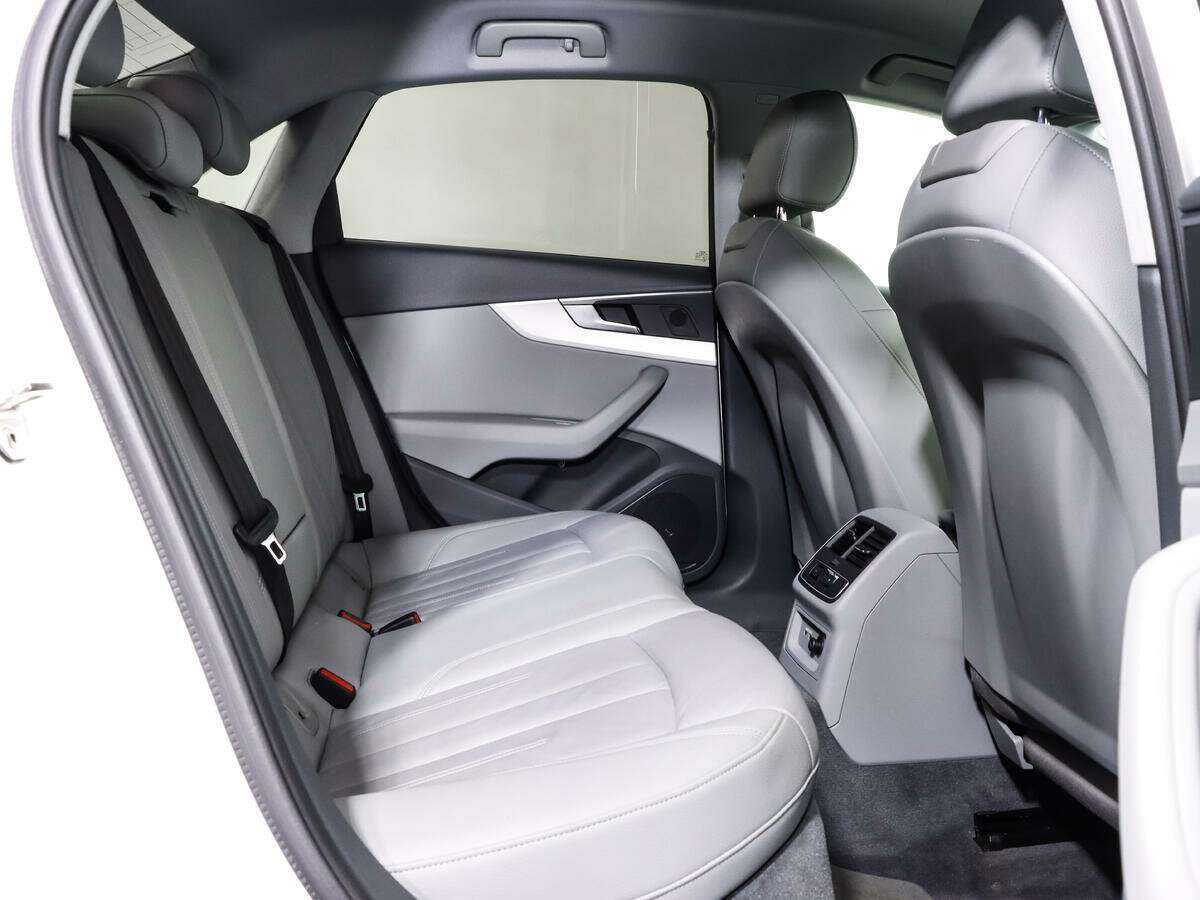Купить Audi A4 с пробегом. Фото: #19