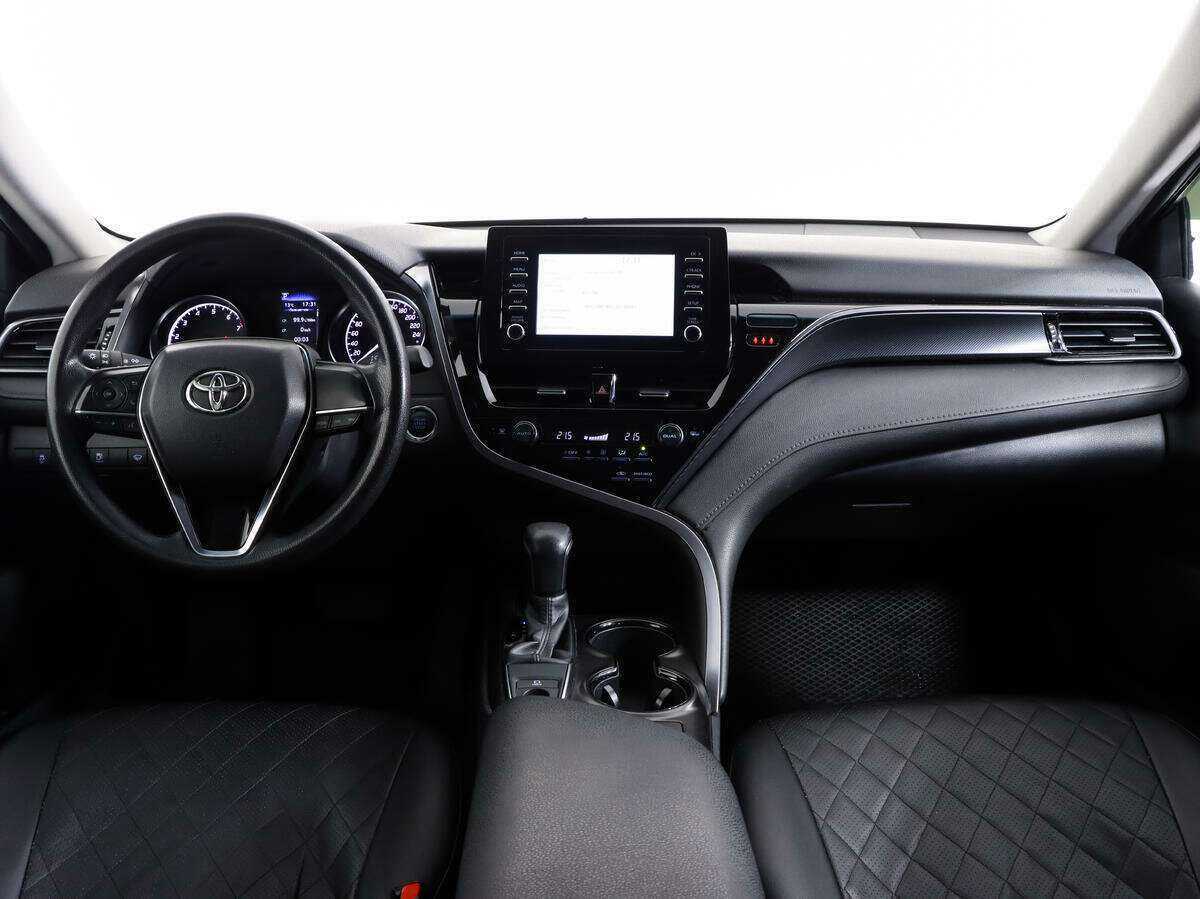 Купить Toyota Camry с пробегом. Фото: #7