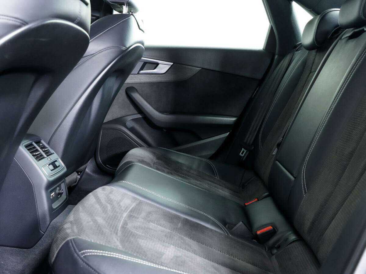 Купить Audi A4 с пробегом. Фото: #10