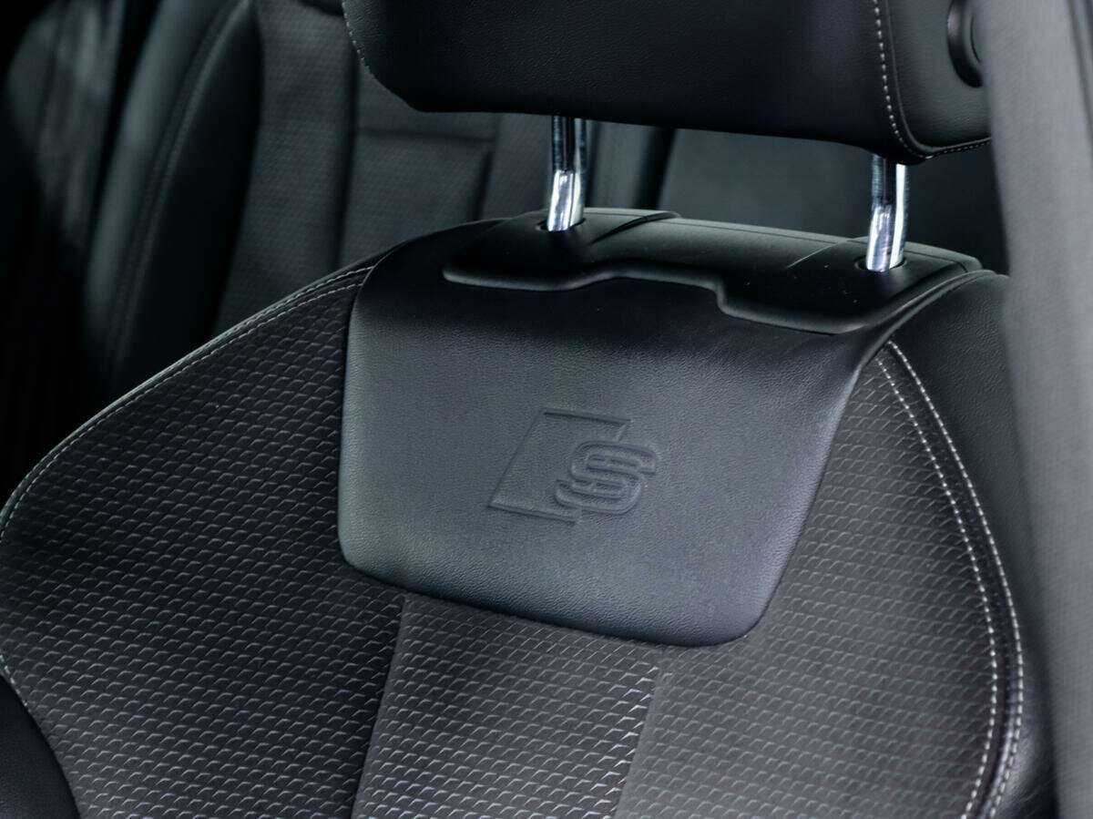 Купить Audi A4 с пробегом. Фото: #20