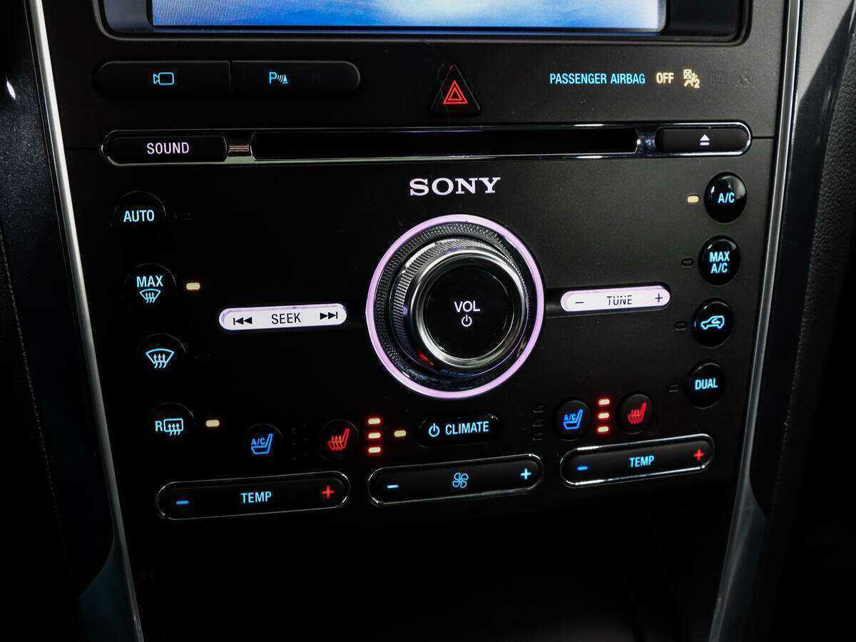 Купить Ford Explorer с пробегом. Фото: #16