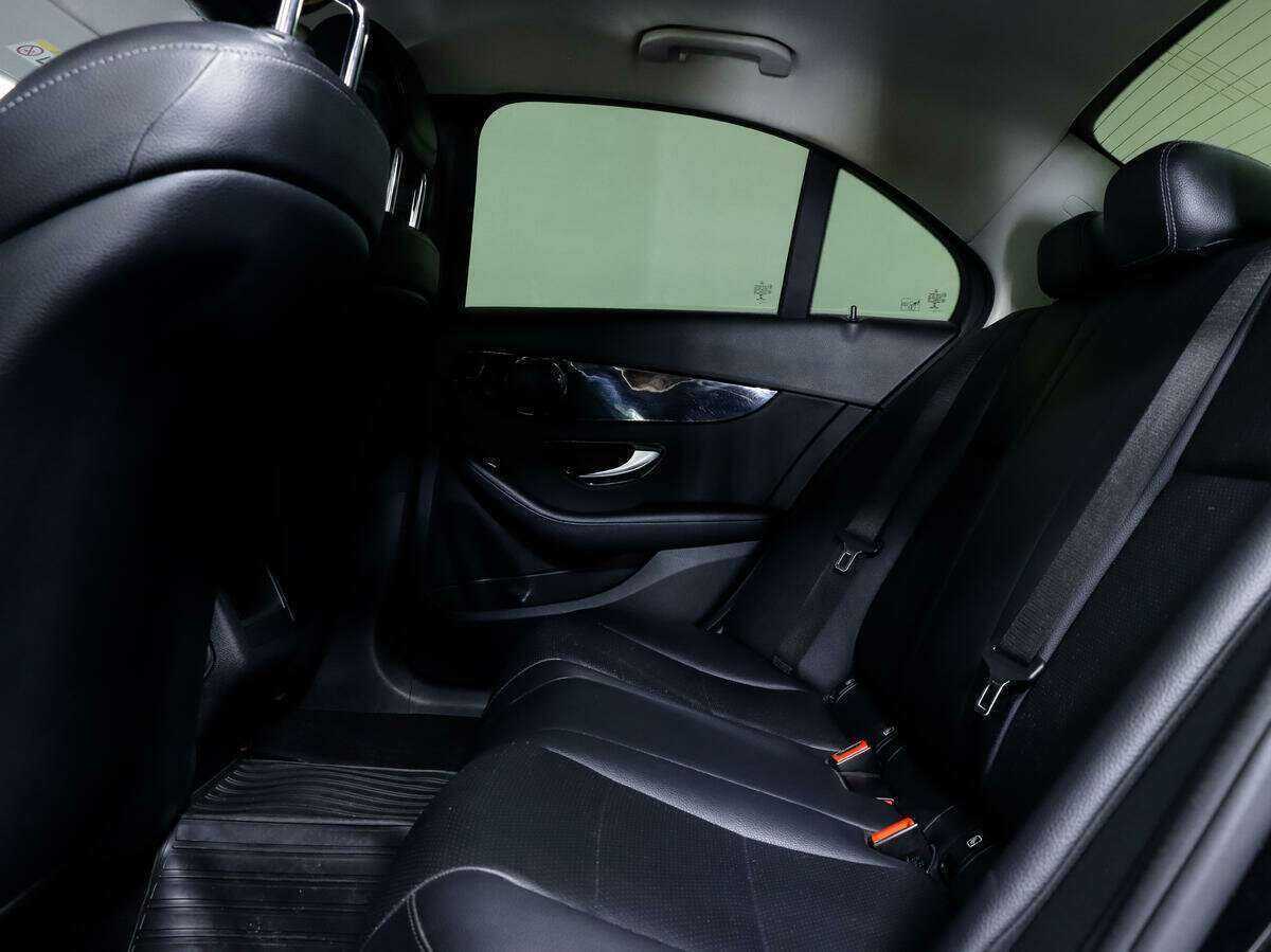 Купить Mercedes-Benz C-Класс с пробегом. Фото: #10