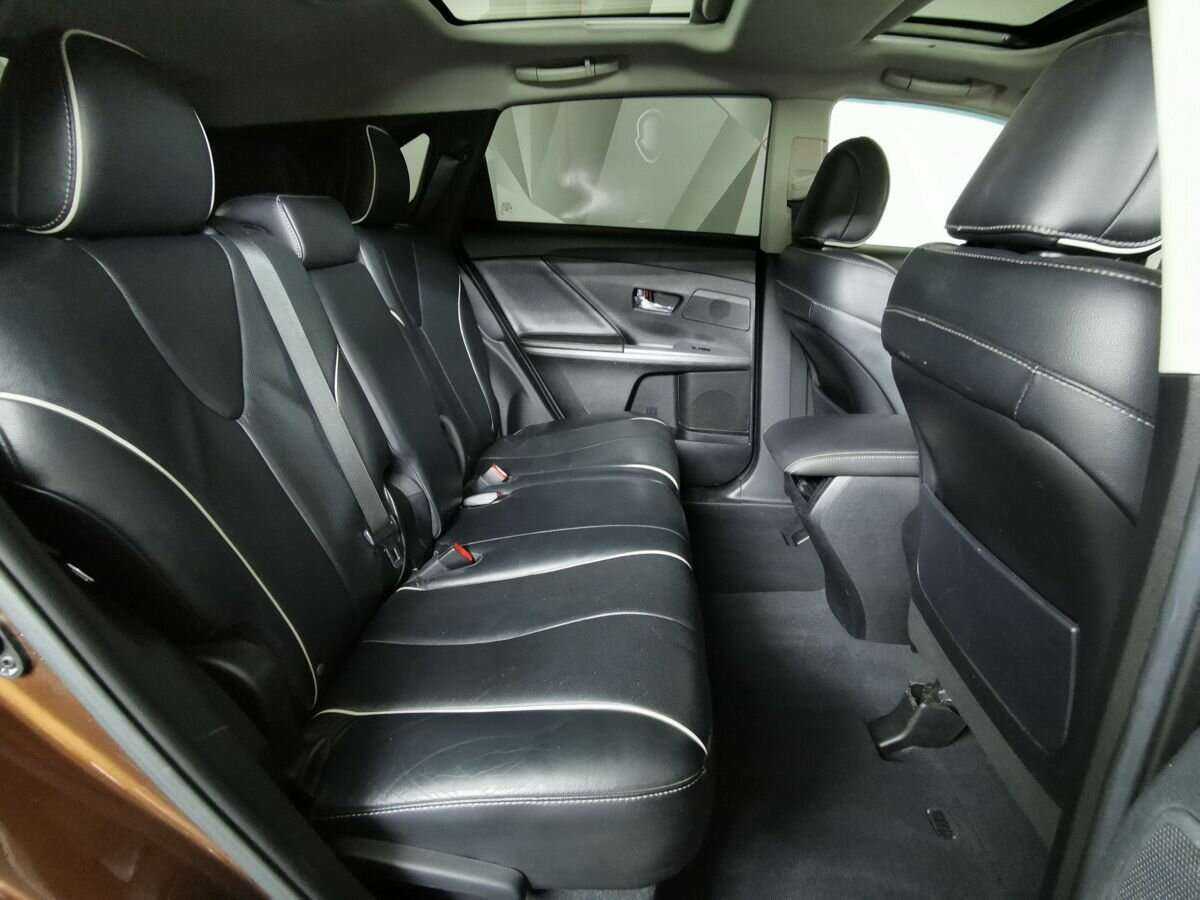Купить Toyota Venza с пробегом. Фото: #11