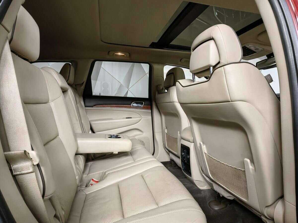 Купить Jeep Grand Cherokee с пробегом. Фото: #11