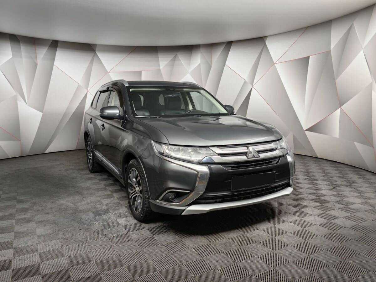 Купить Mitsubishi Outlander с пробегом. Фото: #2