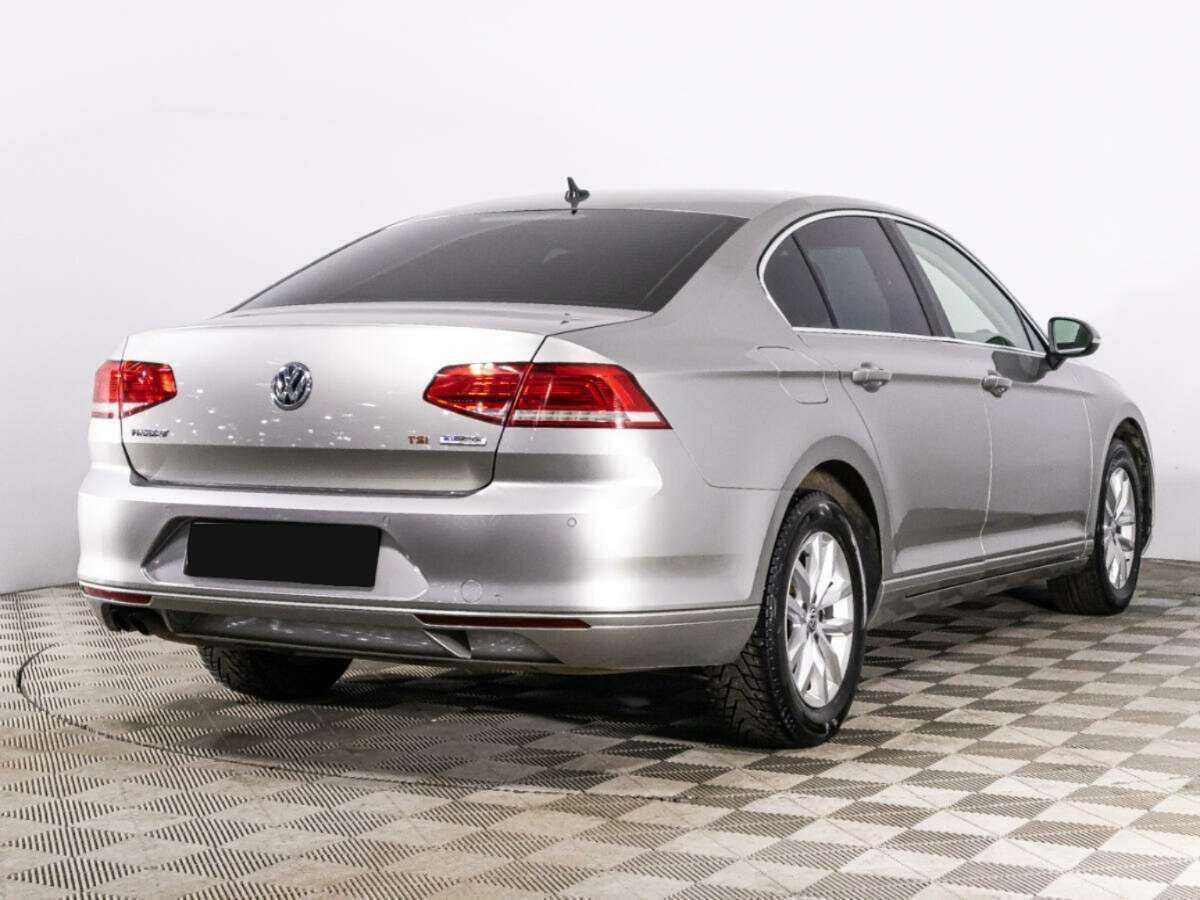Купить Volkswagen Passat с пробегом. Фото: #4