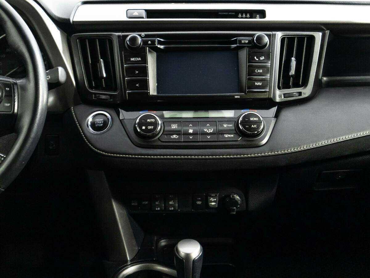 Купить Toyota RAV4 с пробегом. Фото: #13