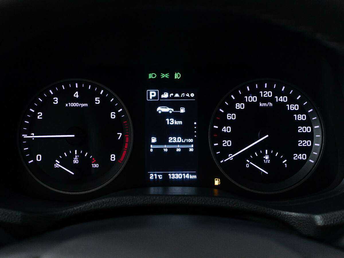 Купить Hyundai Tucson с пробегом. Фото: #11