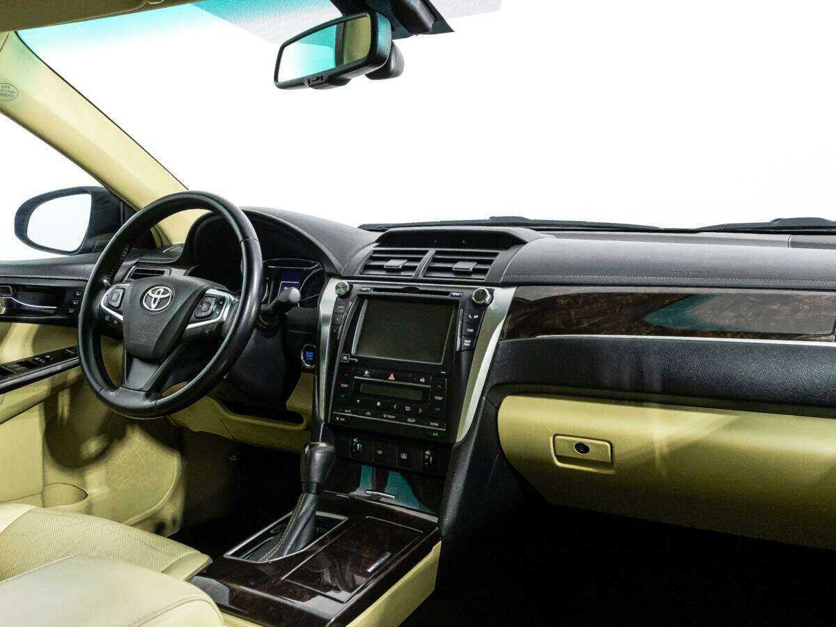Купить Toyota Camry с пробегом. Фото: #8