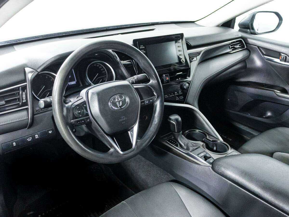 Купить Toyota Camry с пробегом. Фото: #10