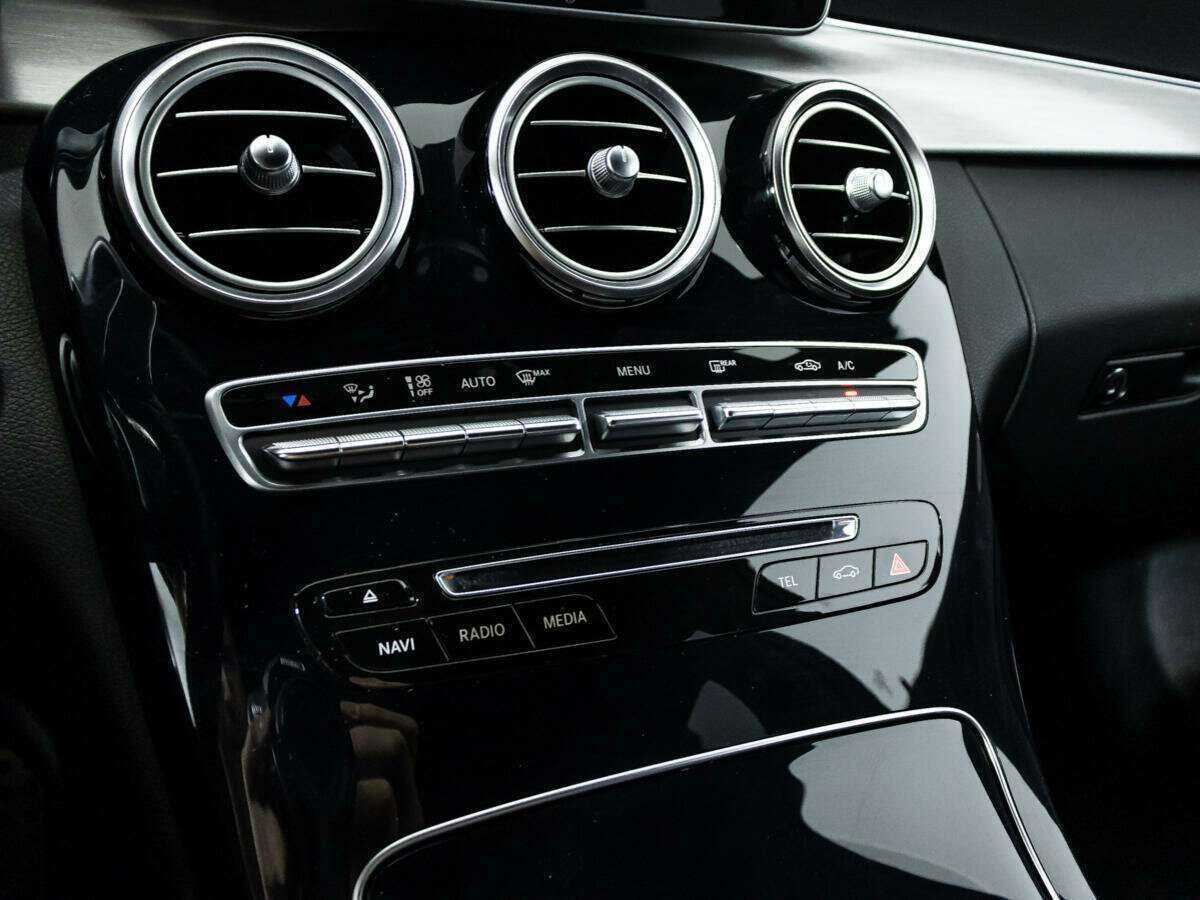 Купить Mercedes-Benz C-Класс с пробегом. Фото: #17