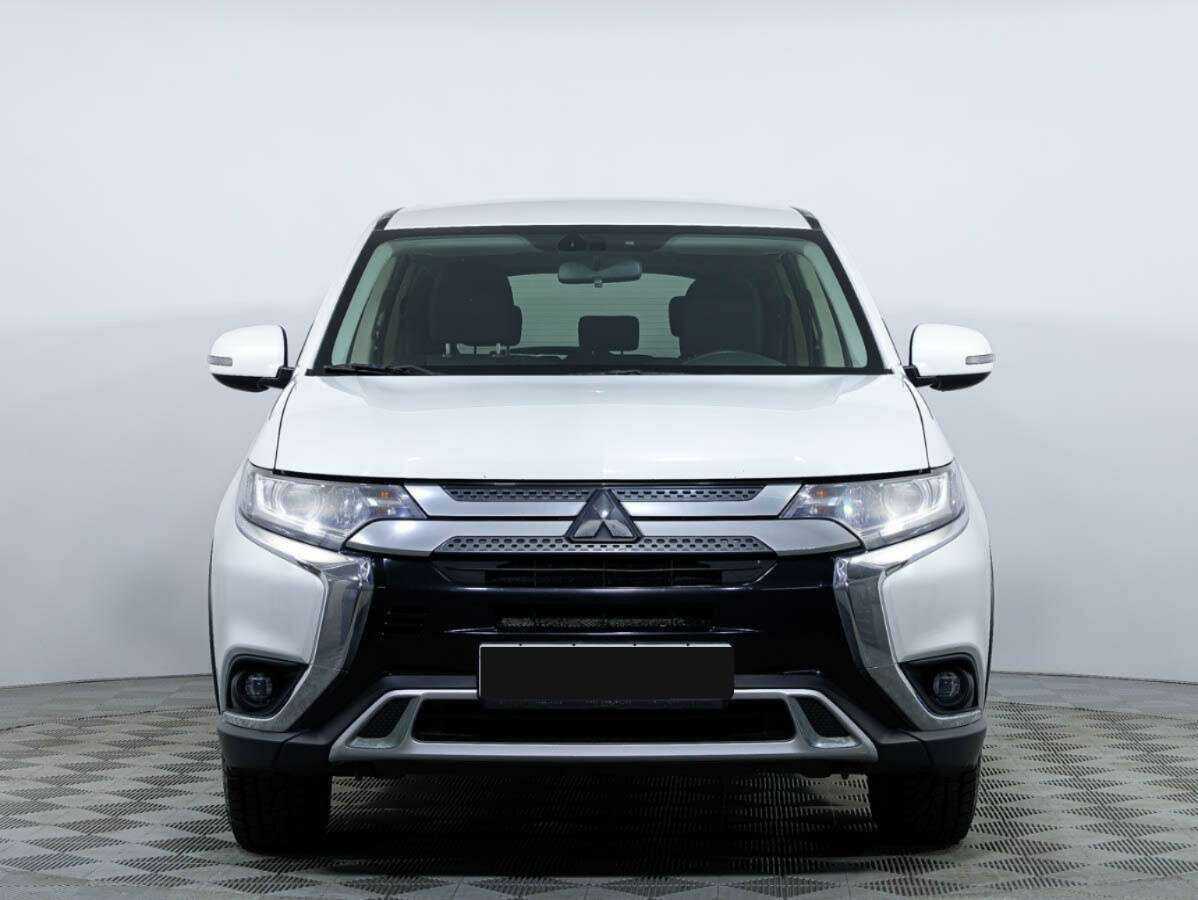 Купить Mitsubishi Outlander с пробегом. Фото: #1