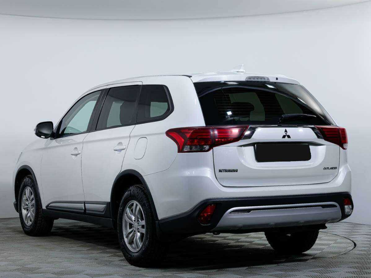 Купить Mitsubishi Outlander с пробегом. Фото: #6