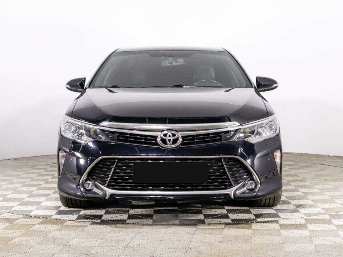 Купить Toyota Camry с пробегом. Фото: #1