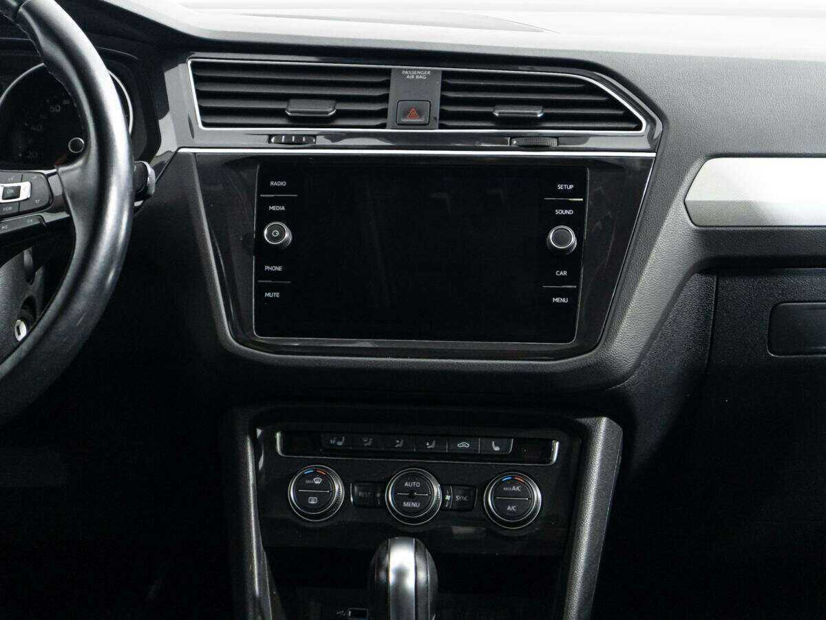 Купить Volkswagen Tiguan с пробегом. Фото: #13