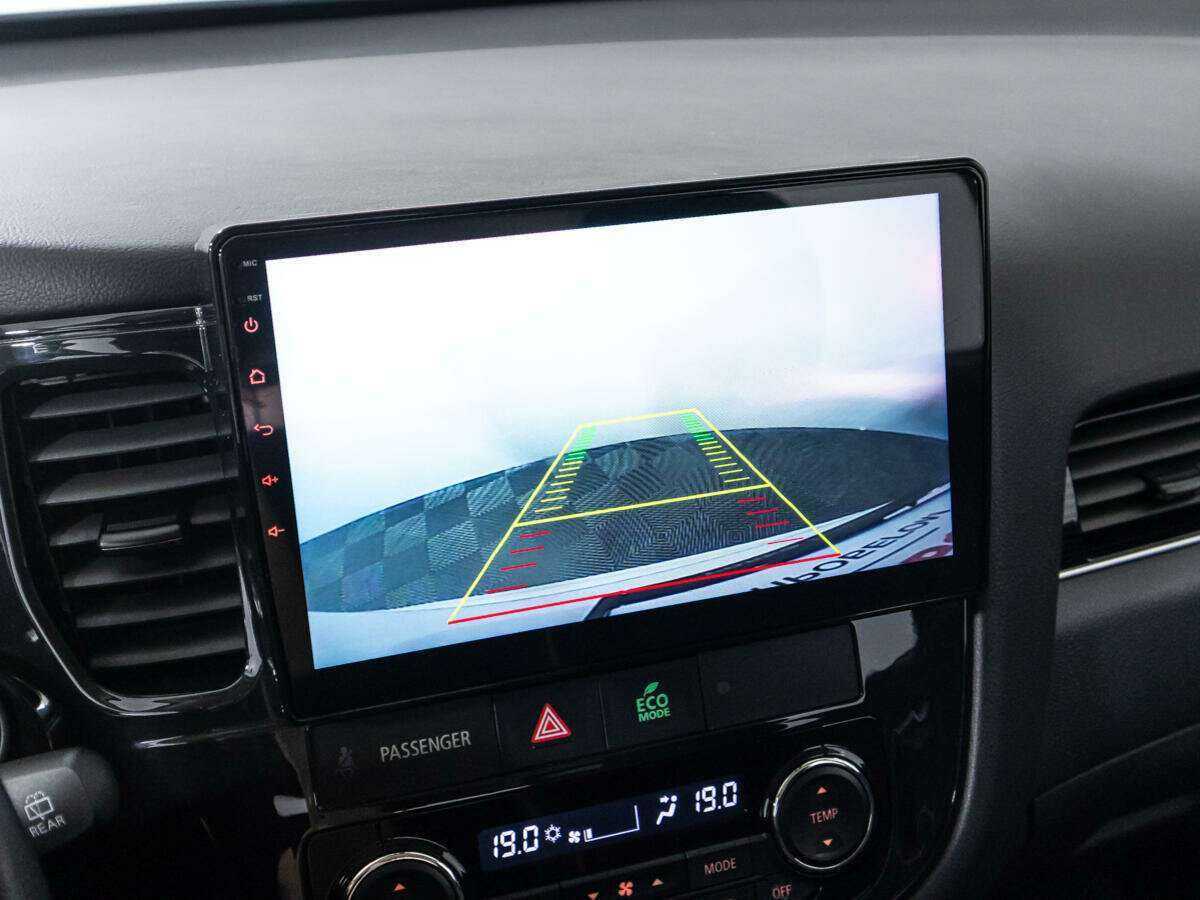 Купить Mitsubishi Outlander с пробегом. Фото: #13