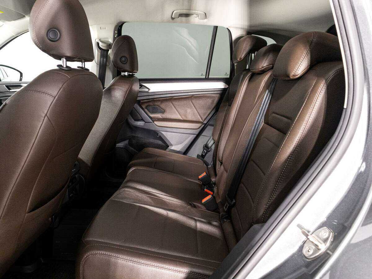 Купить Volkswagen Tiguan с пробегом. Фото: #9