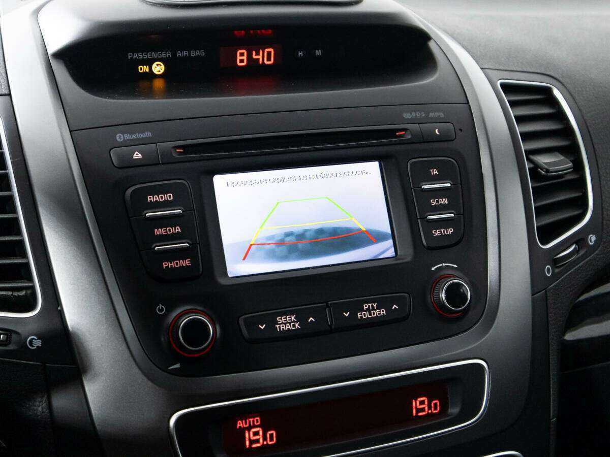 Купить Kia Sorento с пробегом. Фото: #17