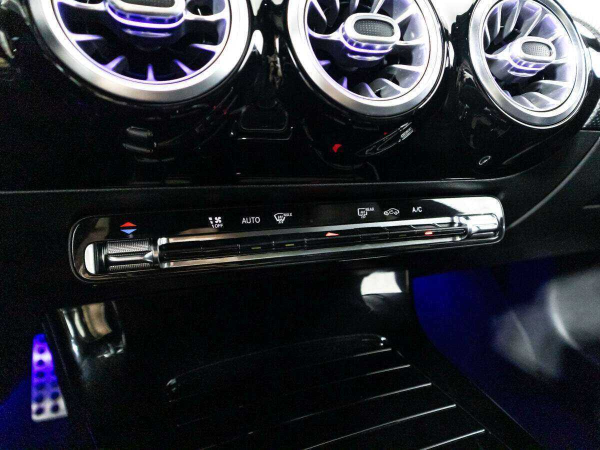 Купить Mercedes-Benz CLA с пробегом. Фото: #14