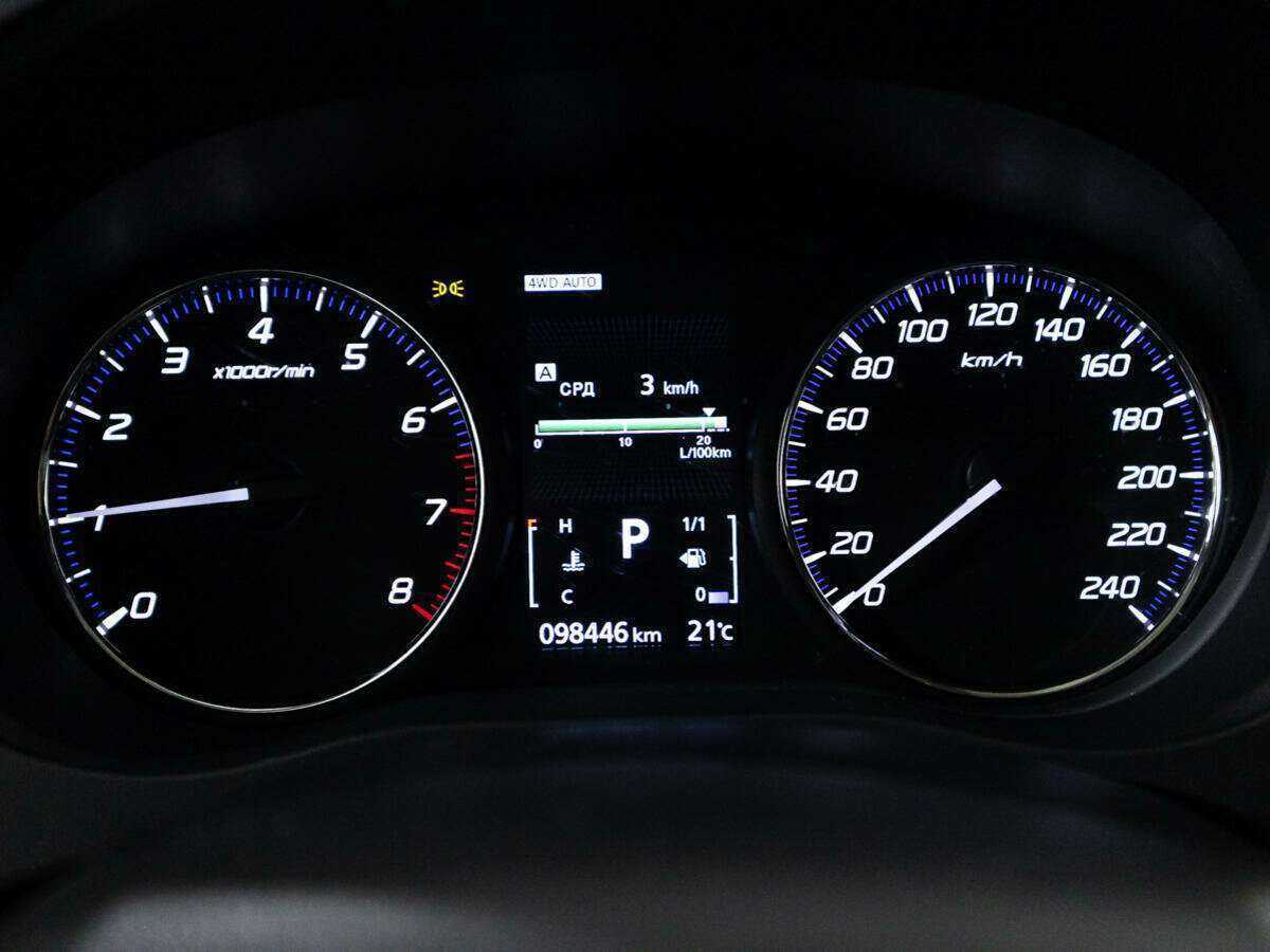 Купить Mitsubishi Outlander с пробегом. Фото: #11