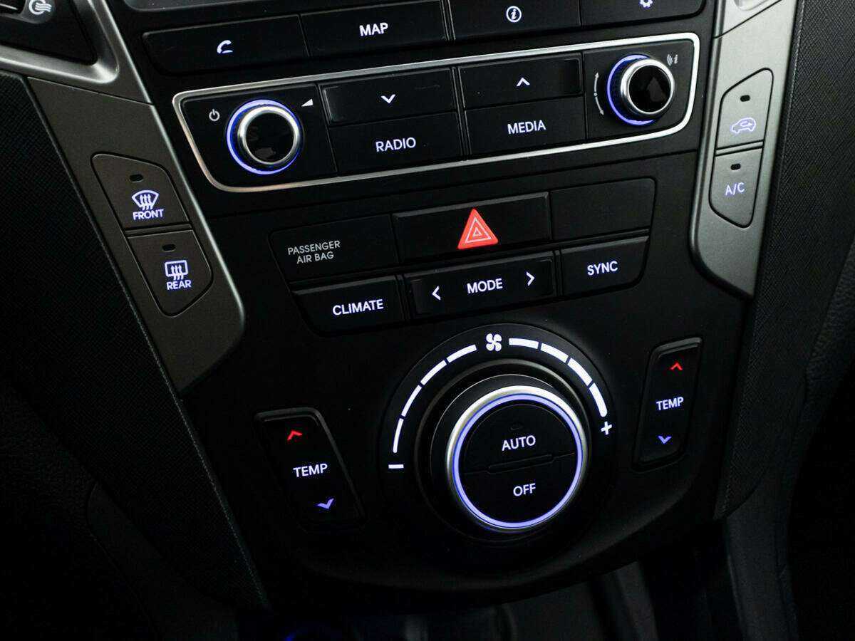 Купить Hyundai Santa Fe с пробегом. Фото: #22
