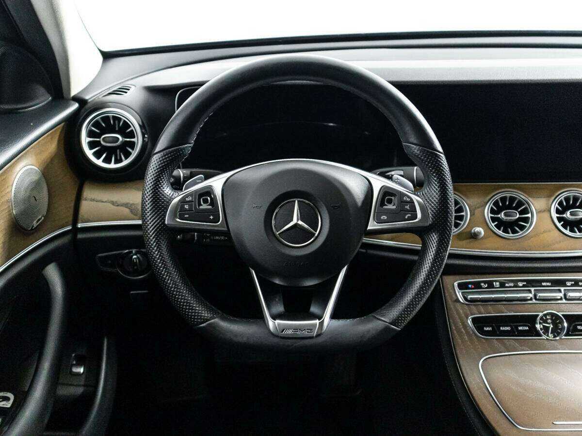 Купить Mercedes-Benz E-Класс с пробегом. Фото: #19