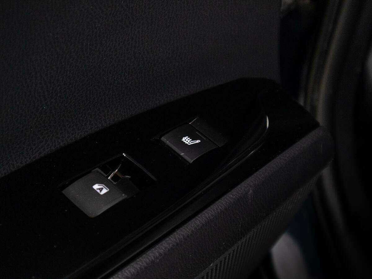 Купить Toyota Camry с пробегом. Фото: #19