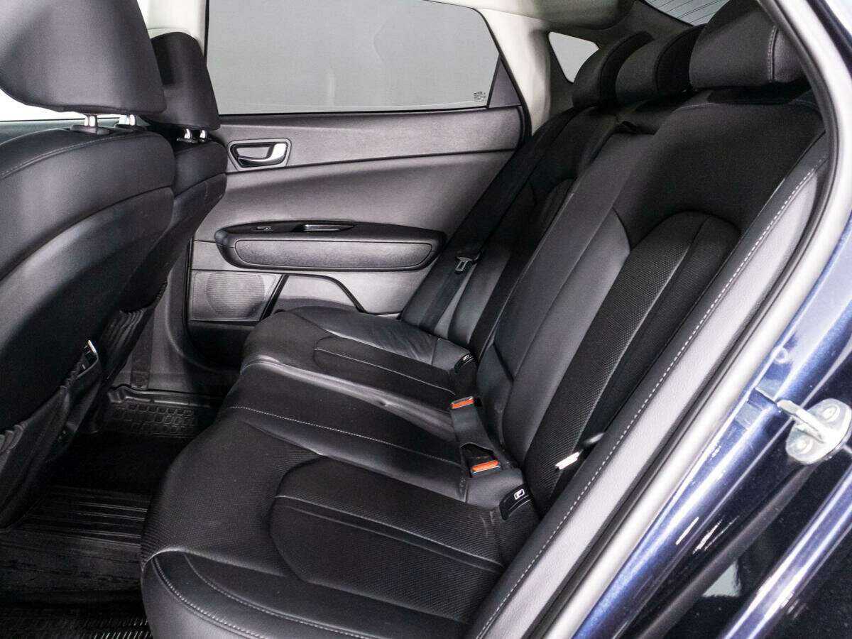 Купить Kia Optima с пробегом. Фото: #9