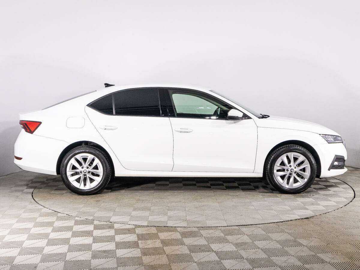 Купить Skoda Octavia с пробегом. Фото: #3