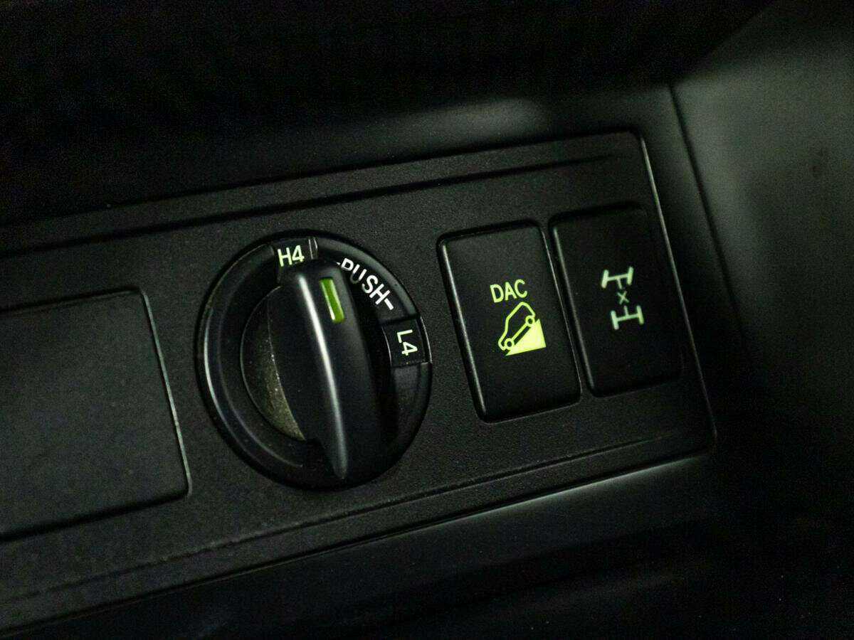 Купить Toyota Land Cruiser Prado с пробегом. Фото: #13