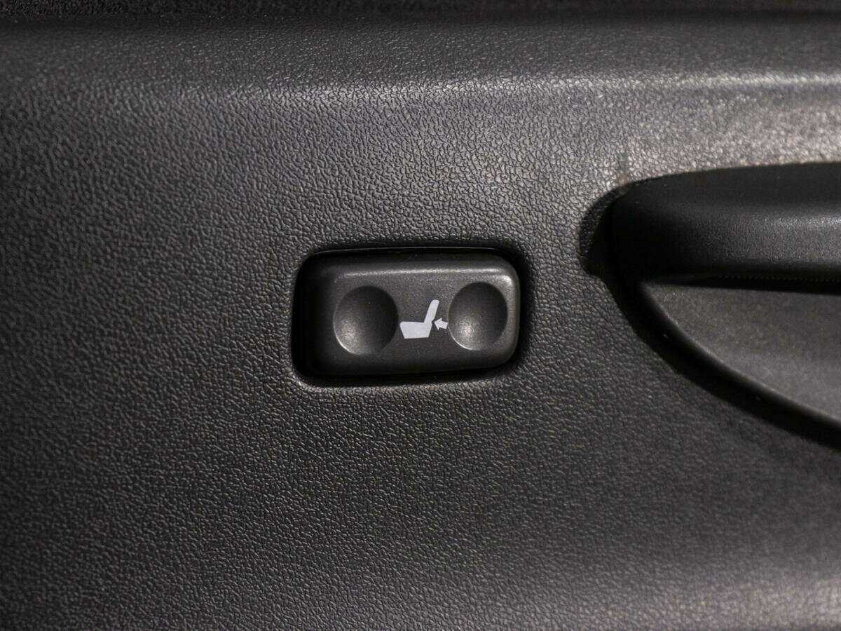 Купить Toyota Land Cruiser Prado с пробегом. Фото: #14