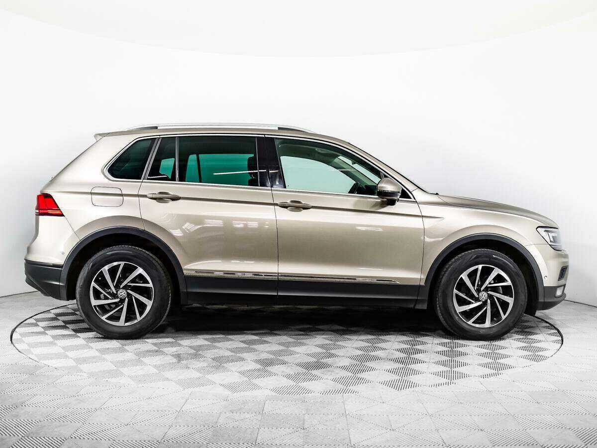 Купить Volkswagen Tiguan с пробегом. Фото: #2