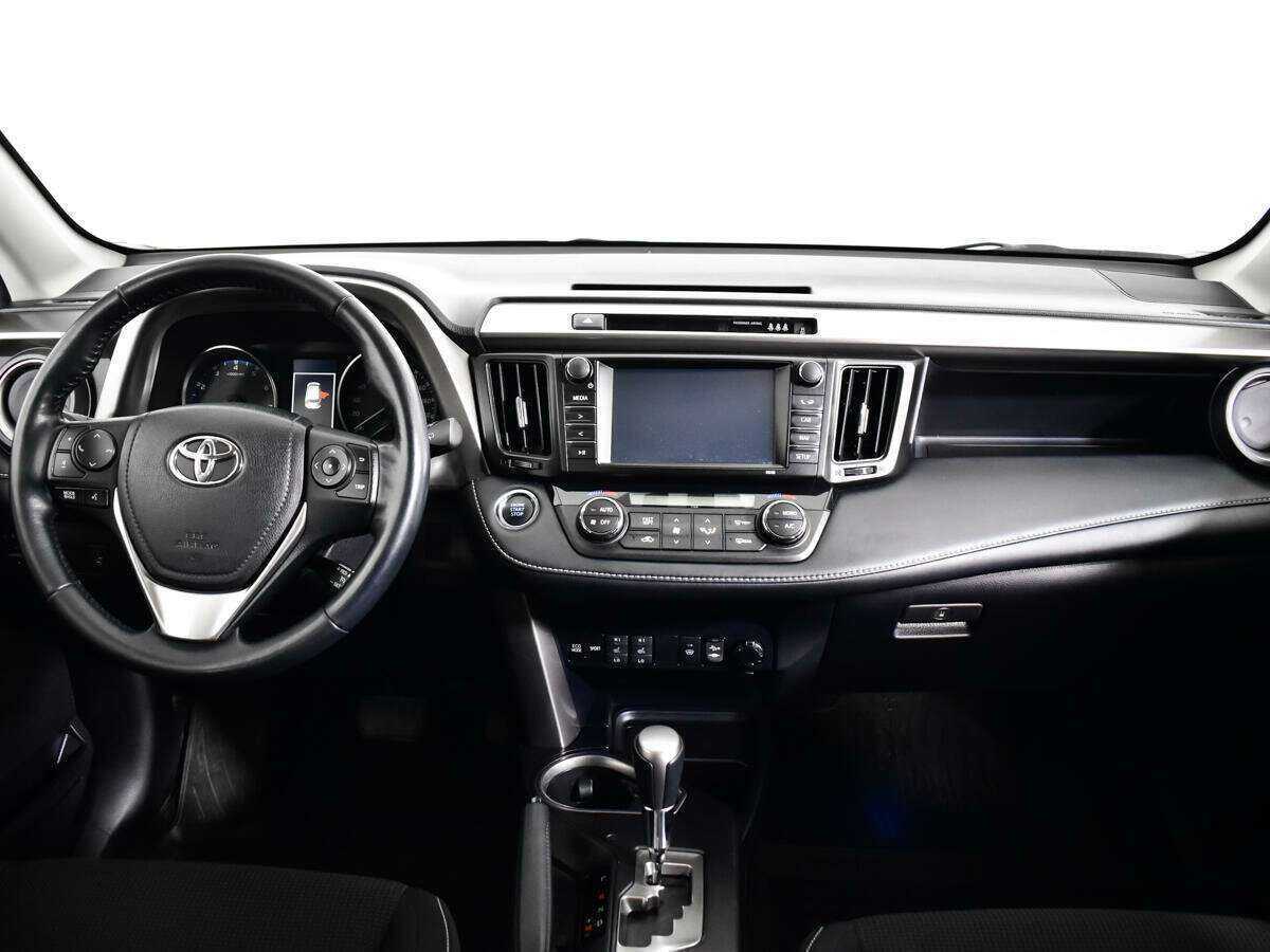 Купить Toyota RAV4 с пробегом. Фото: #13