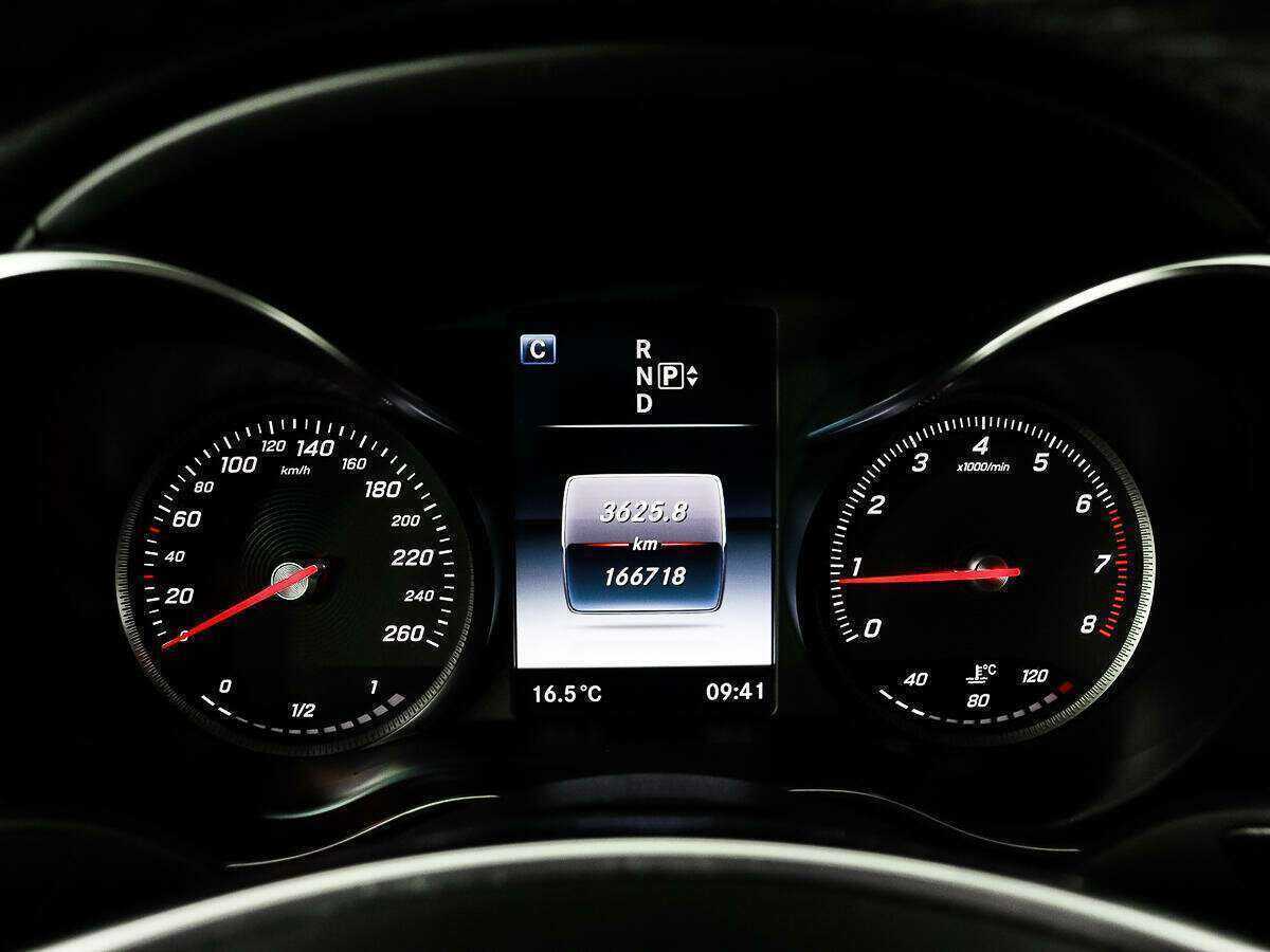 Купить Mercedes-Benz C-Класс с пробегом. Фото: #10