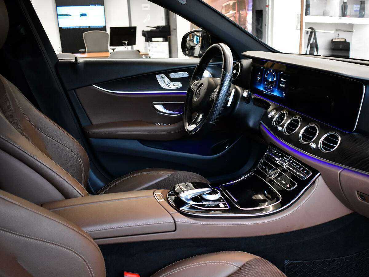 Купить Mercedes-Benz E-Класс с пробегом. Фото: #5