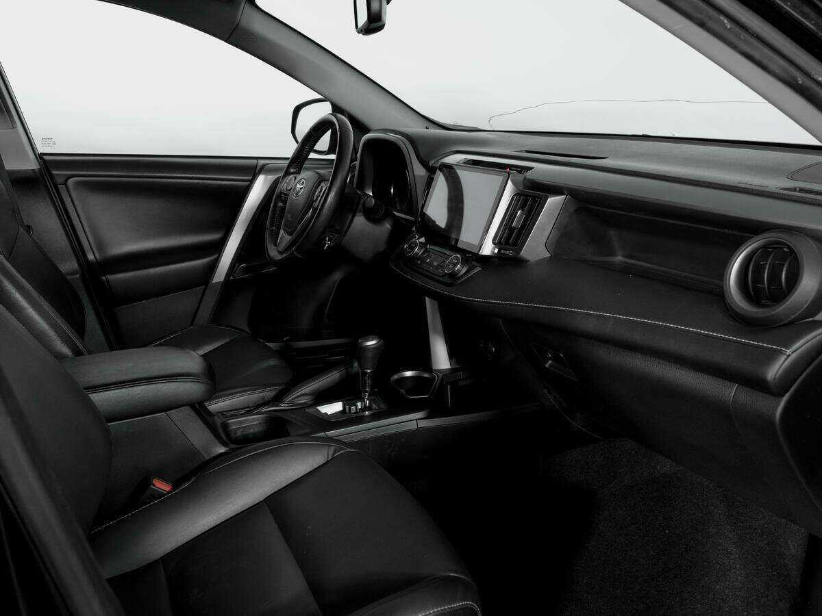 Купить Toyota RAV4 с пробегом. Фото: #8