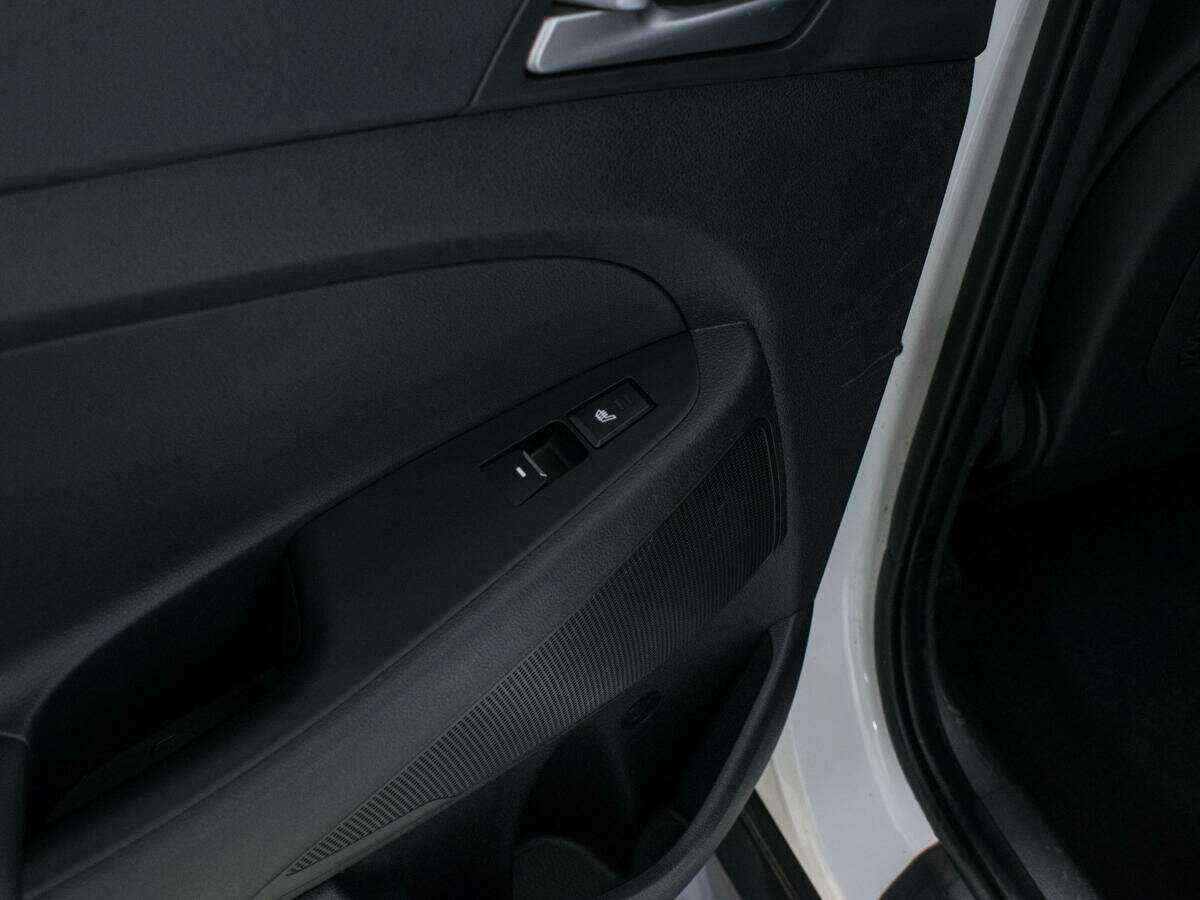 Купить Hyundai Tucson с пробегом. Фото: #14