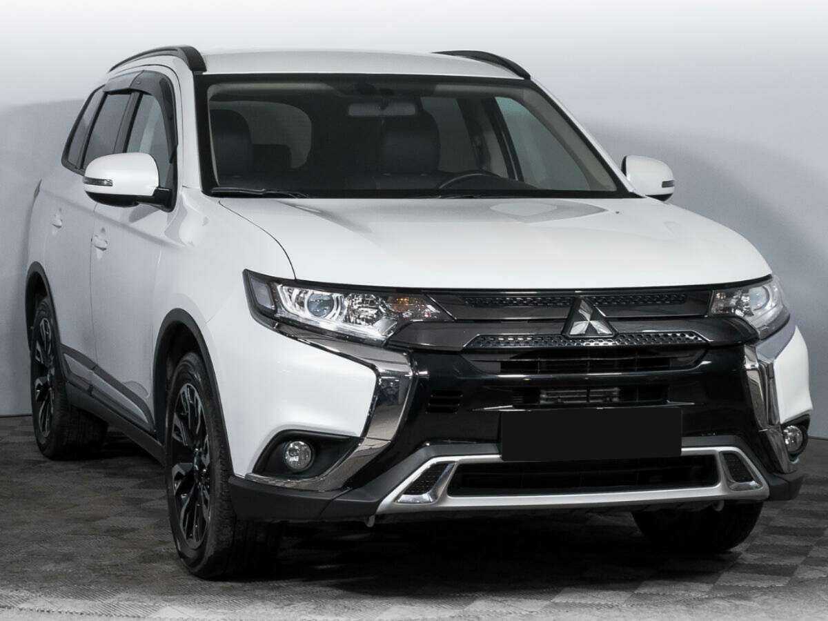 Купить Mitsubishi Outlander с пробегом. Фото: #2