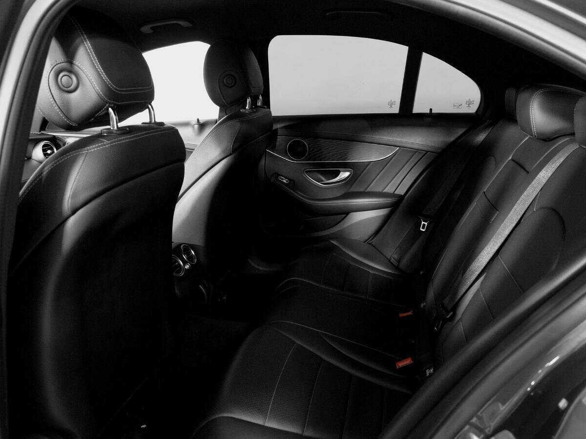 Купить Mercedes-Benz C-Класс с пробегом. Фото: #9