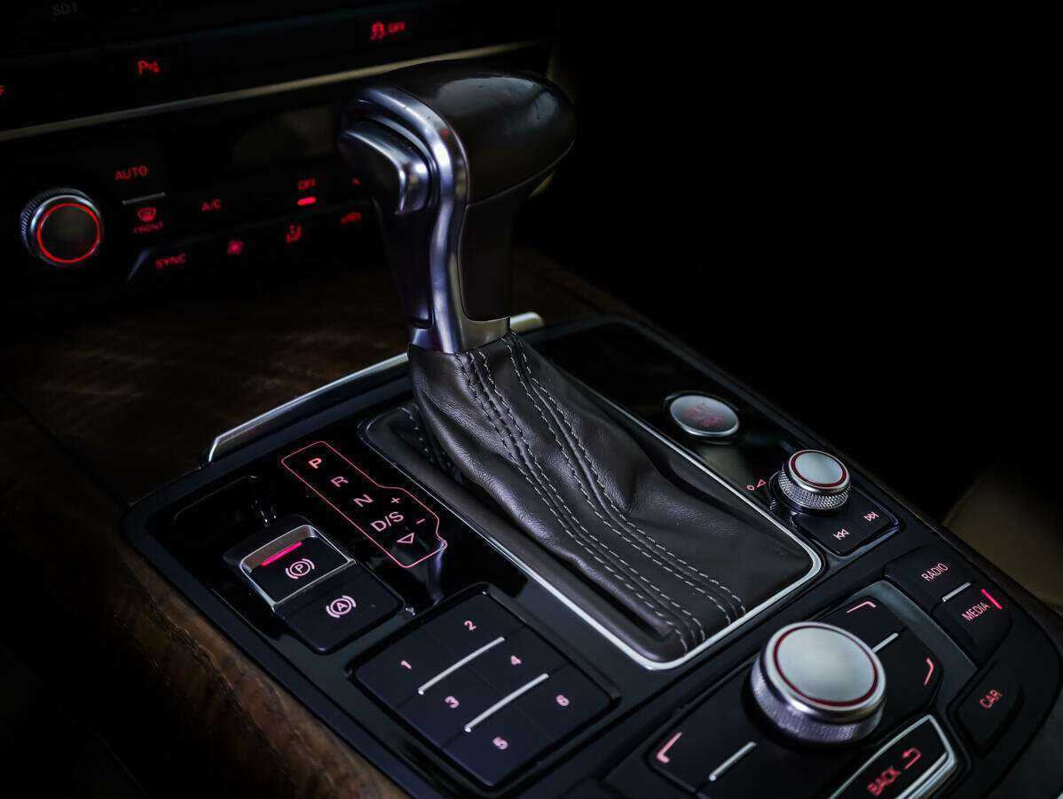 Купить Audi A6 с пробегом. Фото: #14