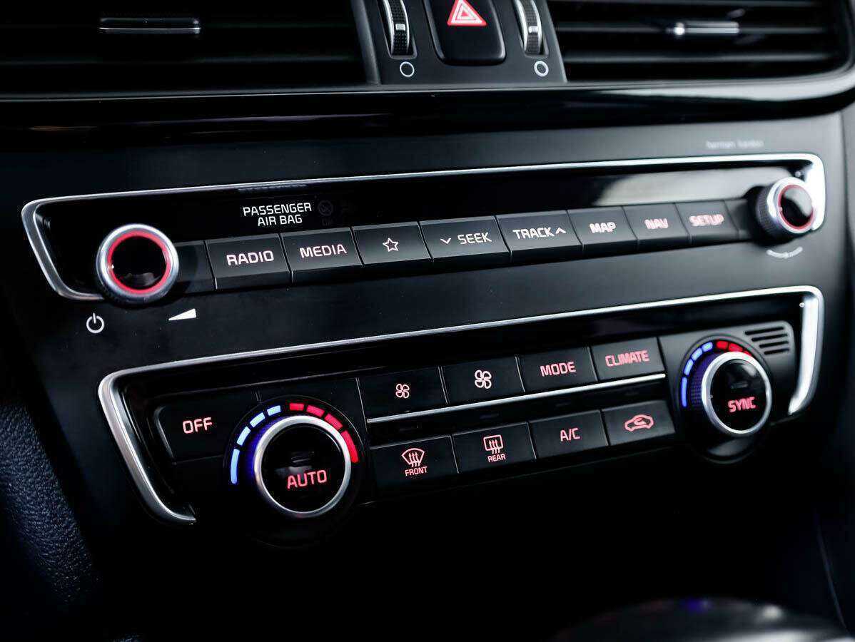 Купить Kia Optima с пробегом. Фото: #17