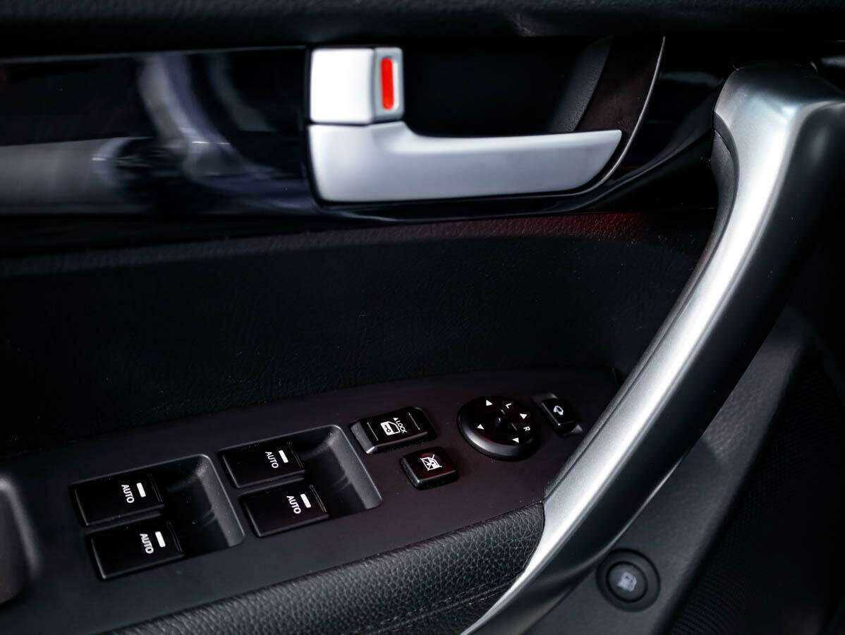 Купить Kia Sorento с пробегом. Фото: #14